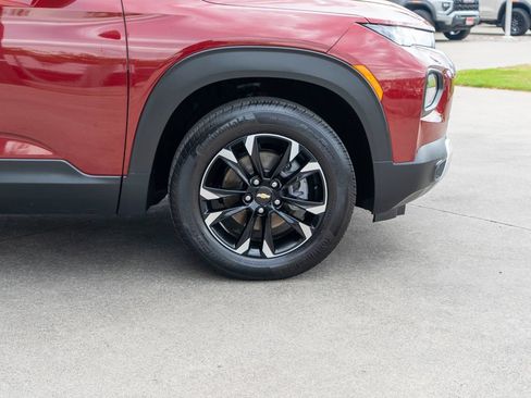 Certified 2023 Chevrolet TrailBlazer LT w/ Convenience Package AWD/4WD image 34