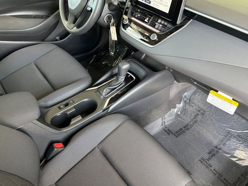 Used 2026 Toyota Corolla LE FWD image 18