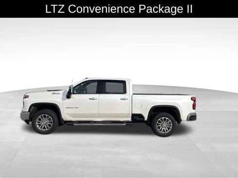 Used 2024 Chevrolet Silverado 2500 LTZ w/ LTZ Premium Package AWD/4WD image 5
