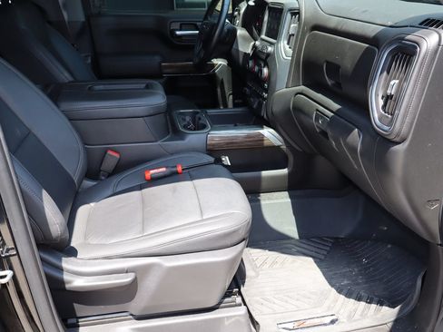 Used 2021 Chevrolet Silverado 1500 LT Trail Boss w/ Convenience Package II AWD/4WD image 16