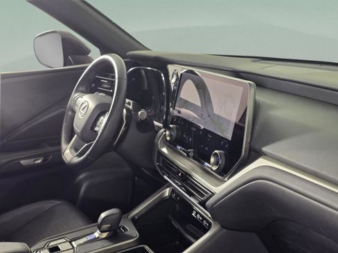 Used 2025 Lexus TX 350 FWD w/ Technology Package image 10