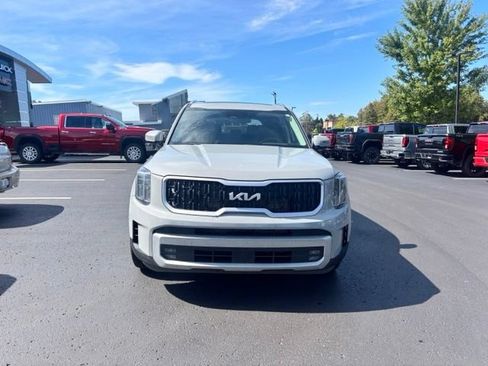 Used 2024 Kia Telluride EX AWD/4WD image 3