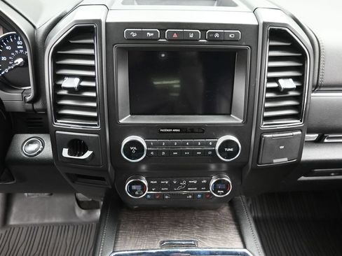 Used 2020 Ford Expedition Max Limited w/ Equipment Group 302A AWD/4WD image 20