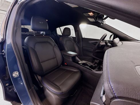 Used 2025 Buick Envista Sport Touring w/ Convenience I Package image 25