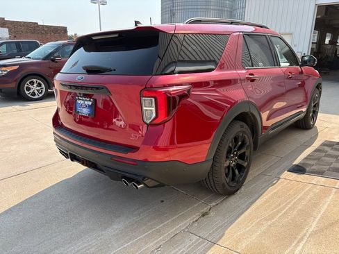 Used 2021 Ford Explorer ST w/ Equipment Group 401A AWD/4WD image 3