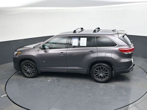 Used 2019 Toyota Highlander Limited Platinum image 23