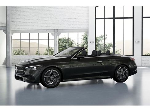 Used 2024 Mercedes-Benz CLE 300 4MATIC Cabriolet image 37