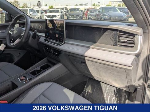New 2026 Volkswagen Tiguan SE R-Line FWD image 19