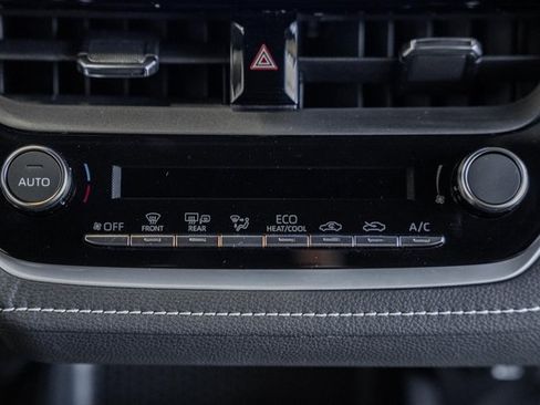 Used 2024 Toyota Corolla SE image 21