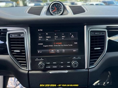 Used 2018 Porsche Macan S w/ Premium Package Plus AWD/4WD image 21
