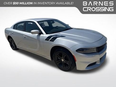 Used 2022 Dodge Charger SXT RWD image 1