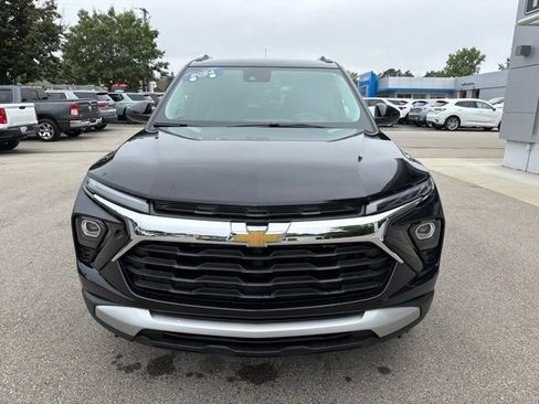 Certified 2024 Chevrolet TrailBlazer LT w/ Convenience Package FWD image 8