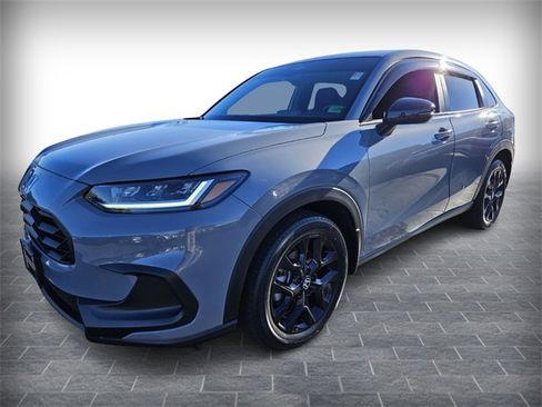 Used 2023 Honda HR-V Sport image 3