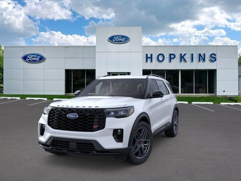 New 2026 Ford Explorer ST w/ Sun And Sound Package AWD/4WD image 32