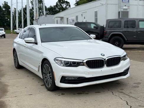 Used 2018 BMW 530e RWD image 4