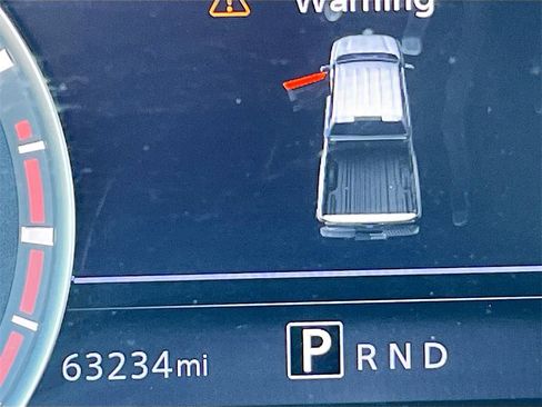 Used 2020 Nissan Titan SV w/ SV Convenience Package image 12