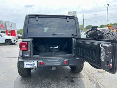 Used 2020 Jeep Wrangler Unlimited Sahara AWD/4WD image 10