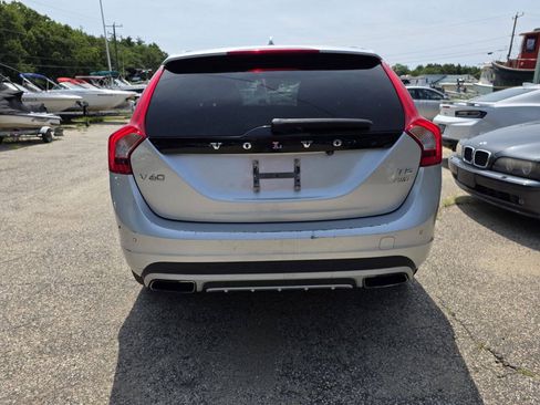 Used 2015 Volvo V60 T5 Cross Country w/ Climate Package AWD/4WD image 12