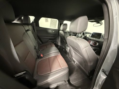 Used 2025 Chevrolet Blazer RS image 16