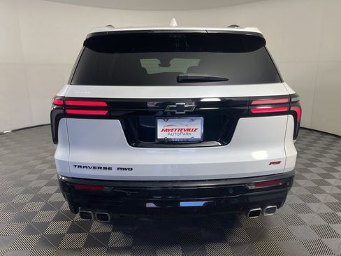 Certified 2024 Chevrolet Traverse RS image 13