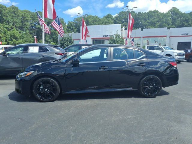 Used 2025 Nissan Sentra SR w/ Midnight Edition FWD image 3