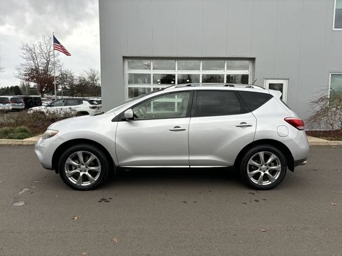Used 2011 Nissan Murano LE image 2