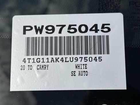 Used 2020 Toyota Camry SE FWD image 45