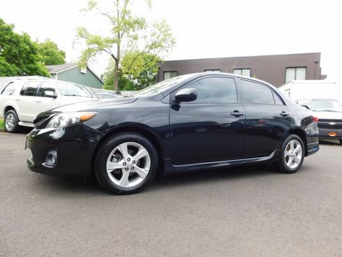 Used 2012 Toyota Corolla S FWD image 4