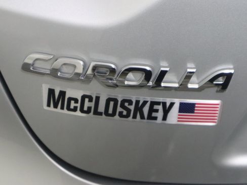 Used 2025 Toyota Corolla LE image 11