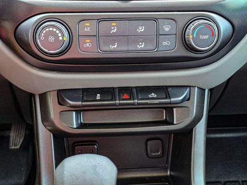 Used 2022 Chevrolet Colorado W/T w/ Custom Special Edition RWD image 22