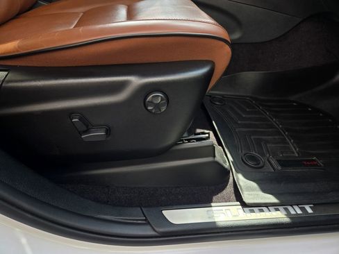 Used 2019 Jeep Grand Cherokee Summit AWD/4WD image 35