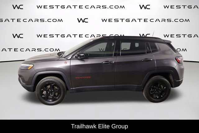 Used 2023 Jeep Compass Trailhawk w/ Trailhawk Elite Group AWD/4WD image 5