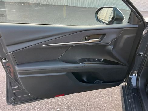 Used 2025 Toyota Camry LE image 20