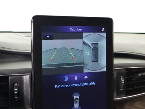 Used 2021 Ford Explorer Platinum w/ Equipment Group 601A image 6