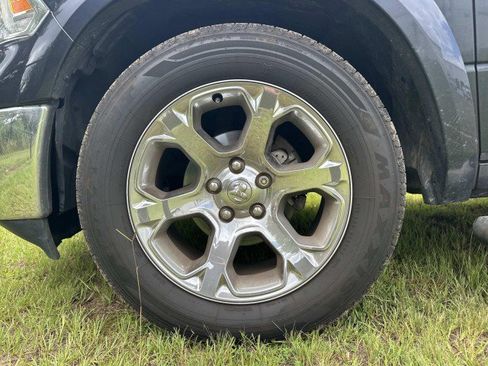 Used 2018 RAM 1500 Laramie w/ Convenience Group RWD image 4