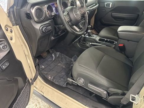 Used 2022 Jeep Wrangler Willys image 14