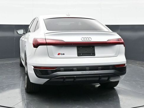 Used 2024 Audi Q8 e-tron Premium Plus w/ Premium Plus Package AWD/4WD image 6