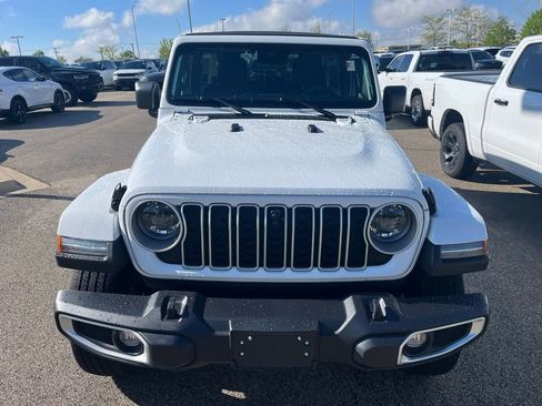 Used 2024 Jeep Wrangler Unlimited Sahara w/ Technology Group AWD/4WD image 2