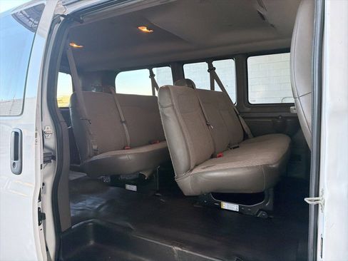 Used 2017 Chevrolet Express 2500 LS image 28