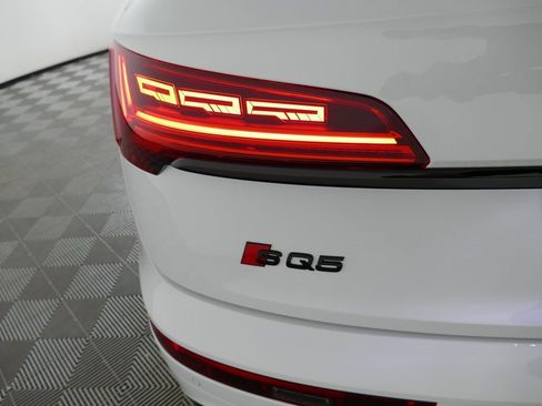 Used 2023 Audi SQ5 Prestige image 35