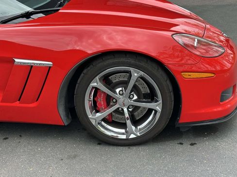 Used 2012 Chevrolet Corvette Grand Sport w/ 2LT Preferred Equipment Group RWD image 9