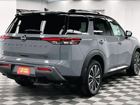 New 2026 Nissan Pathfinder Platinum image 17