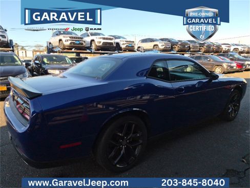 Used 2022 Dodge Challenger SXT w/ Blacktop Package image 5