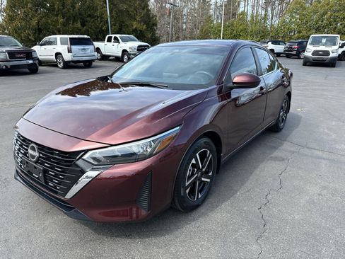 Used 2025 Nissan Sentra SV w/ All-Weather Package image 7