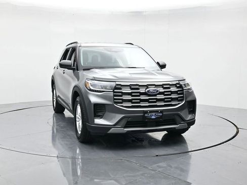 New 2026 Ford Explorer Active image 4