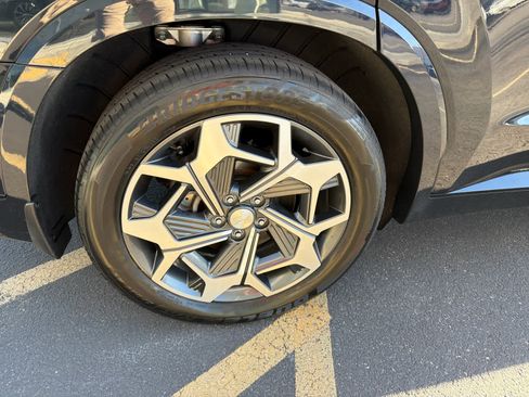 Used 2021 Hyundai Palisade Calligraphy w/ Winter Package image 10