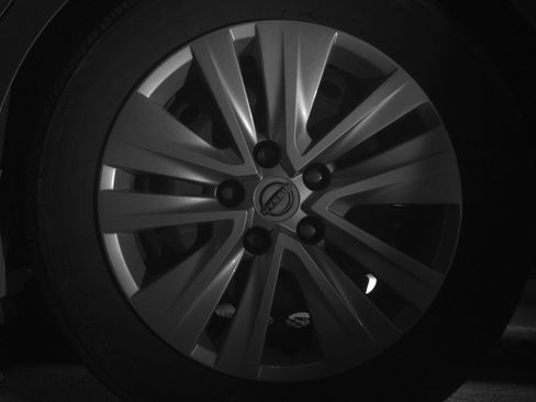 Used 2025 Nissan Sentra S image 14