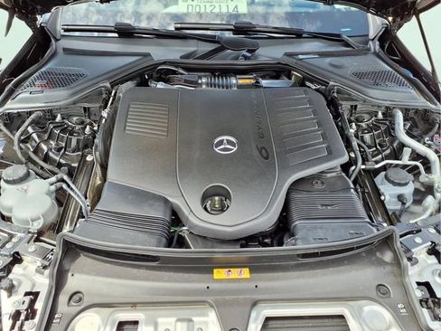 Used 2025 Mercedes-Benz E 450 4MATIC Sedan image 29