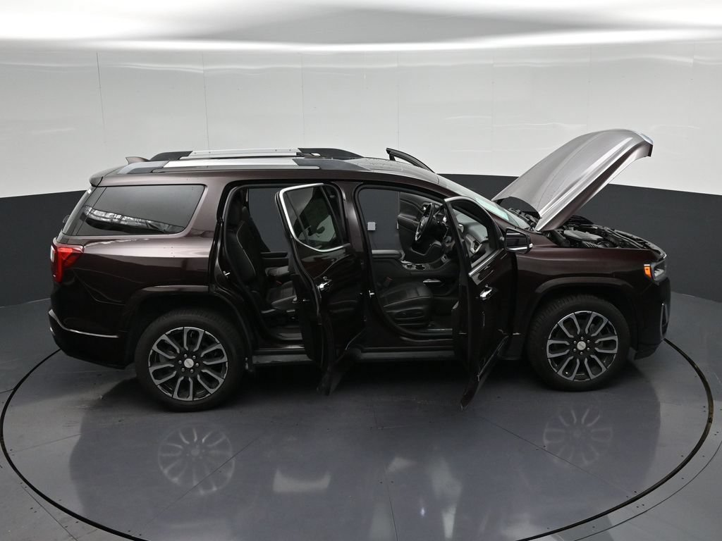 Used 2020 GMC Acadia Denali w/ Technology Package FWD image 37