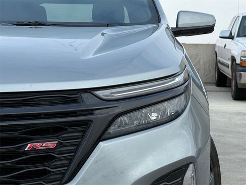 Used 2024 Chevrolet Equinox RS image 3